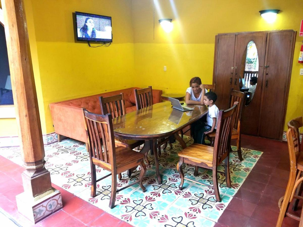 Bed and Breakfast Casa Del Agua Гранада Экстерьер фото