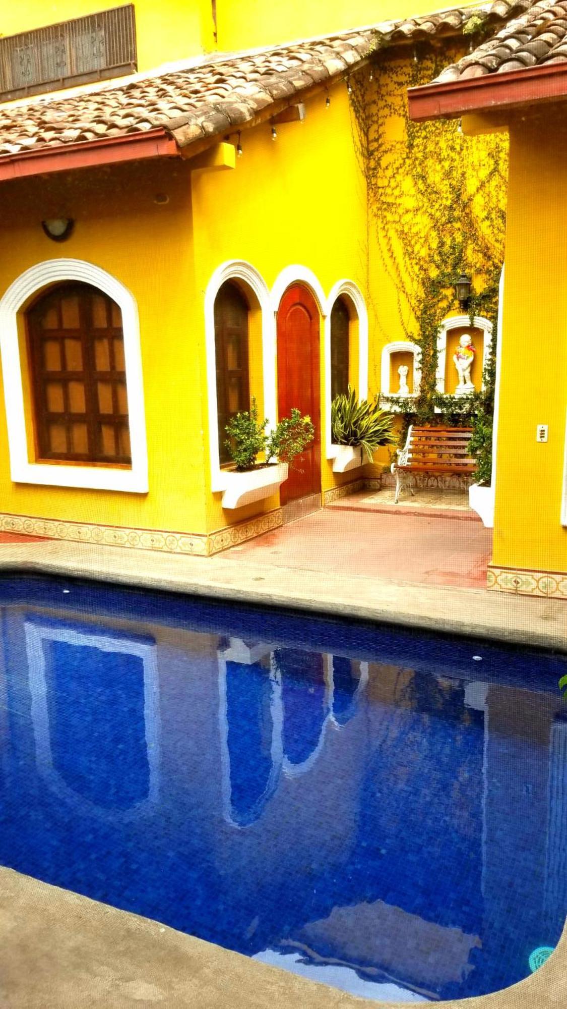 Bed and Breakfast Casa Del Agua Гранада Экстерьер фото